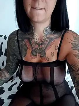 Unleash your urge for fetish cams livestreamers with our pick of steaming hot models, versed in the art of seduction and indulgence.