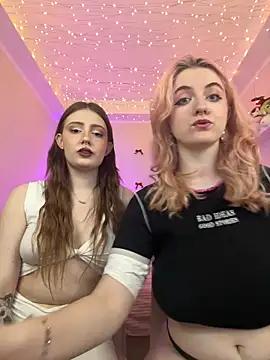 Unleash your urge for fetish cams livestreamers with our pick of steaming hot models, versed in the art of seduction and indulgence.