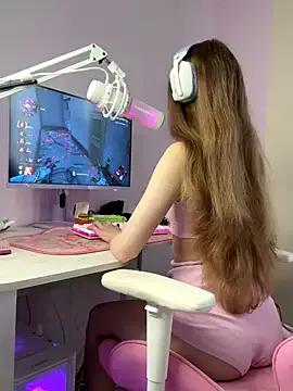 Unleash your urge for fetish cams livestreamers with our pick of steaming hot models, versed in the art of seduction and indulgence.