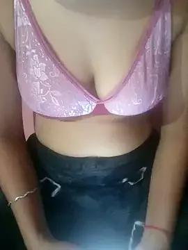 YOUR_GIRLFRND from StripChat is Freechat
