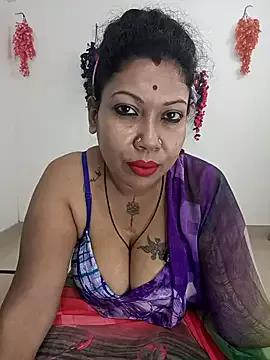 YOUR_LOVELY-40 from StripChat is Freechat