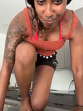 Photos of Your_Paris from StripChat is Freechat