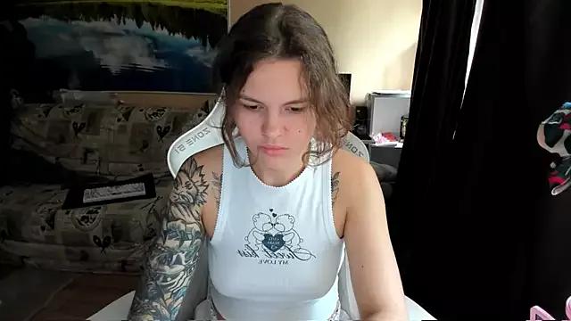 Unleash your urge for fetish cams livestreamers with our pick of steaming hot models, versed in the art of seduction and indulgence.