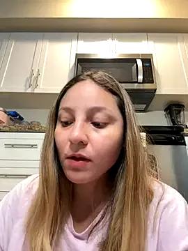 yourlilsecreet from StripChat is Freechat