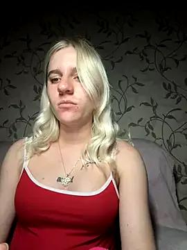 YourSunnyBabyLove from StripChat is Freechat