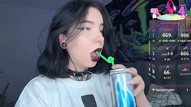 Unleash your urge for fetish cams livestreamers with our pick of steaming hot models, versed in the art of seduction and indulgence.