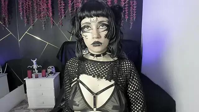 Yueeclipsa from StripChat is Freechat