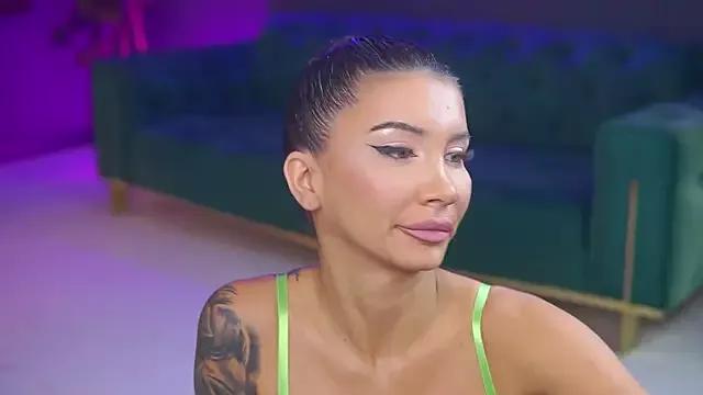 Unleash your urge for fetish cams livestreamers with our pick of steaming hot models, versed in the art of seduction and indulgence.