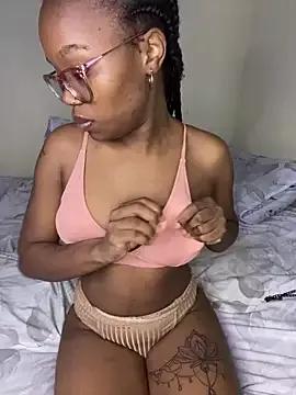 YummyMelanin117 from StripChat is Freechat