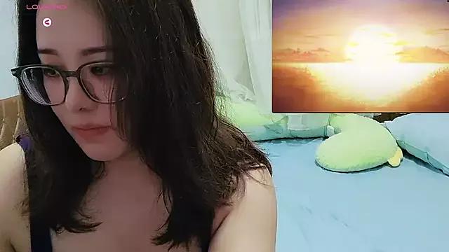 YY-Felicia from StripChat is Freechat