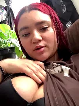 zafira_white from StripChat is Freechat