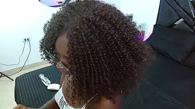 ZahhyGrey from StripChat is Freechat