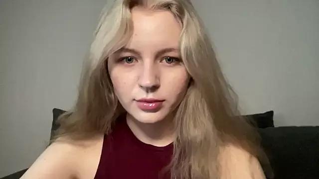 Zara__Doll from StripChat is Freechat