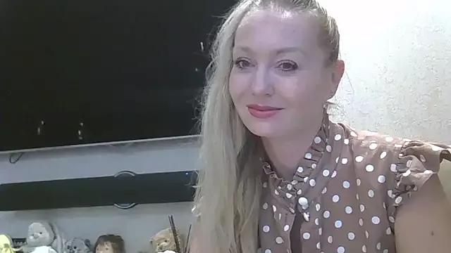 ZarinaSwift from StripChat is Freechat