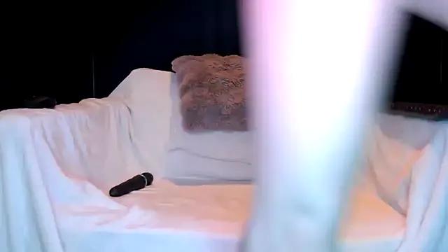 Photos of Zoe_Fisher from StripChat is Freechat