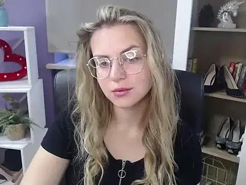 Unleash your urge for fetish cams livestreamers with our pick of steaming hot models, versed in the art of seduction and indulgence.