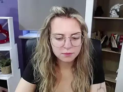 Zoey_Erotic from StripChat is Freechat