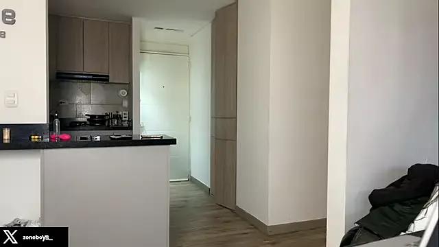 Unleash your urge for fetish cams livestreamers with our pick of steaming hot models, versed in the art of seduction and indulgence.